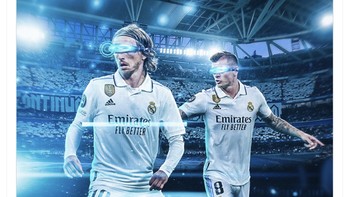 Meski usia menua, Luka Modric dan Toni Kroos masih andal menggawangi lini tengah Real Madrid. Foto: Twitter