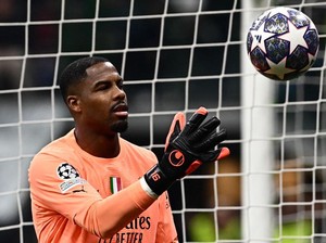 Milan Akui Maignan Diminati Klub Inggris, tapi...