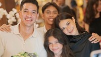 Tapi dalam perayaan ulang tahun tersebut, Nana Mirdad mengaku kurang bersyukur dan merasa hampa. Foto: instagram