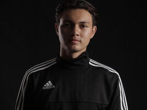 Yeay! Nyoman Paul Menang Pendatang Baru Terbaik AMI Awards 2024