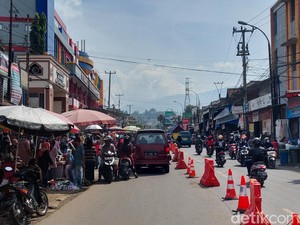 Pasar Tumpah Diprediksi Jadi Biang Kemacetan di Padalarang Saat Mudik