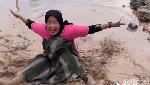 10 Potret Jalan di Lampung yang Rusak Parah, Sudah Mirip Waterboom
