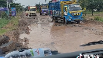 10 Potret Jalan di Lampung yang Rusak Parah, Sudah Mirip Waterboom