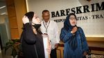 Potret Wanita Histeris di Rapat DPR-Kapolri Datangi Bareskrim