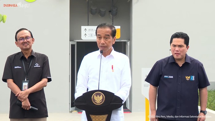 Presiden Jokowi meresmikan hunian untuk milenial di Depok. Hunian tersebut mengusung konsep pembangunan berorientasi transit (transit oriented development/TOD). (Youtube Setpres)