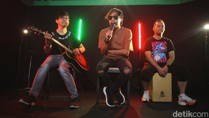 Radja band saat hadir di Main Stage detikHOT