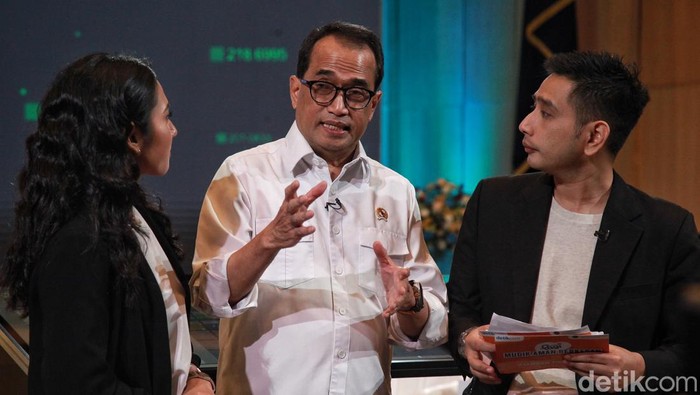 Menhub Budi Karya Sumadi hingga Gubernur Jateng Ganjar Pranowo menghadiri acara kick off program Mudik Aman Berkesan 2023 yang dinisiasi detikcom.