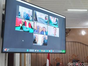 Saksi Ungkap Bos Judi Online Apin BK Punya Tanah-Speadboat di Samosir
