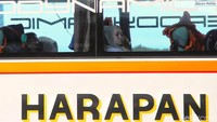 Hingga kini moda transportasi darat memang masih menjadi favorit untuk mudik ke kampung halaman.