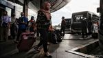 Terminal Pulogebang Mulai Ramai Pemudik