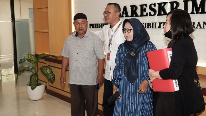 Wanita histeris di Komisi III DPR datangi Bareskrim (Mulia-detikcom)