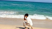 Aktor tampan ini membagikan beberapa jepretannya saat menikmati Bali.