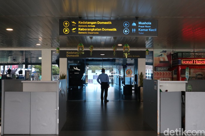 Bandara Husein Sastranegara, Bandung.