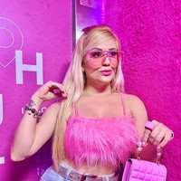 Lewat akun Bruna Barbie, wanita Brazil itu mengabadikan kehidupan serba pinknya di media sosialnya. Ia pun telah memiliki 463 followers di Instagram dan 20 juta followers TikTok. Foto: dok. Instagram/@brunabarbieoficial