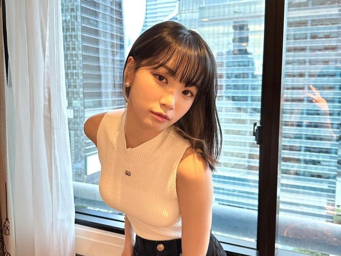 CHAEWON LE SSERAFIM