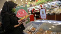 Bulog menawarkan konsumen dengan harga yang relatif murah per kg Rp 80.000 karena langsung dari Bulog diterjunkan ke ritel.