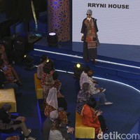 Perkembangan modest fashion di Indonesia, menurut Ketua Pelaksana Ramadan Runway 2023 Dana Duriyatna, menunjukkan peningkatan signifikan sehingga memunculkan perancang busana muda dengan karya monumental bahkan telah diakui di kancah internasional.