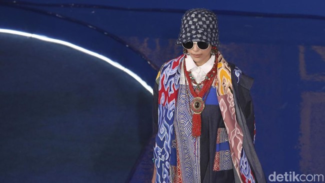 Ramadan Runway 2023 hadir untuk merespon peningkatan pertumbuhan industri fesyen muslim Indonesia nan tak hanya telah menjadi tuan rumah di negeri sendiri melainkan telah mengglobal.