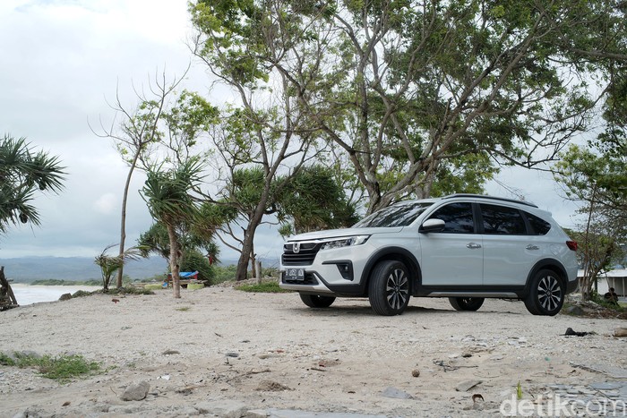 Honda All New BR-V mengecek jalur mudik lewat pantai selatan Jawa