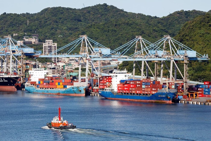 Container ships are seen at the port in Keelung, Taiwan August 6, 2022. REUTERS/Jameson Wu/File Photo