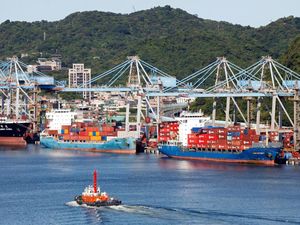 Garap Sektor Maritim, Telkom Kembangkan Sistem Manajemen Kapal Berbasis Satelit