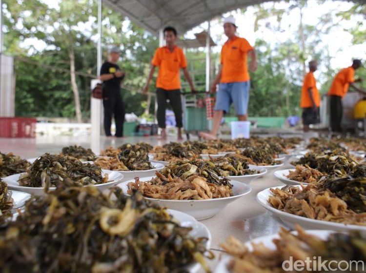 Potret Tradisi Sanggring dan Kolak Ayam Peninggalan Sunan Ndalem Gresik