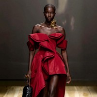Inilah koleksi terbaru Alexander McQueen Fall/Winter 2023. Foto: Dok. Alexander McQueen.