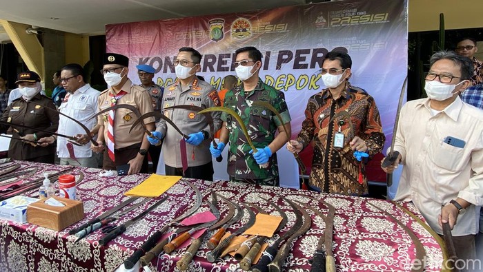 Konpers soal Tawuran di Polres Depok
