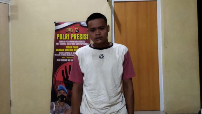KT alias Bengkok, pelaku begal motor mahasiswa di Lombok Tengah, NTB, Jumat (14/4/2023).
