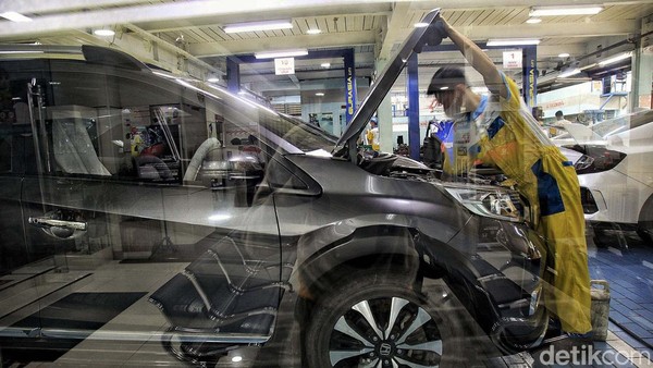 Layanan Service Mobil Meningkat Jelang Mudik Lebaran