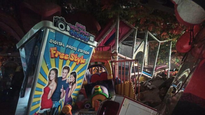 Longsor terjang mall di Poso Sulteng