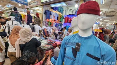Daya Beli Masyarakat Jelang Lebaran Masih Rendah