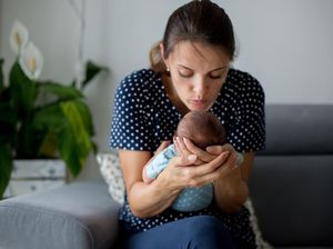 62 Referensi Nama Bayi yang Terinspirasi Gerhana Bulan