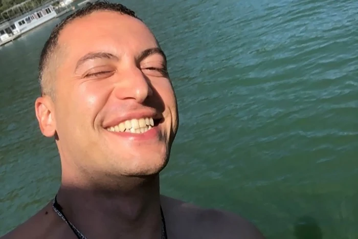 Nima Momeni