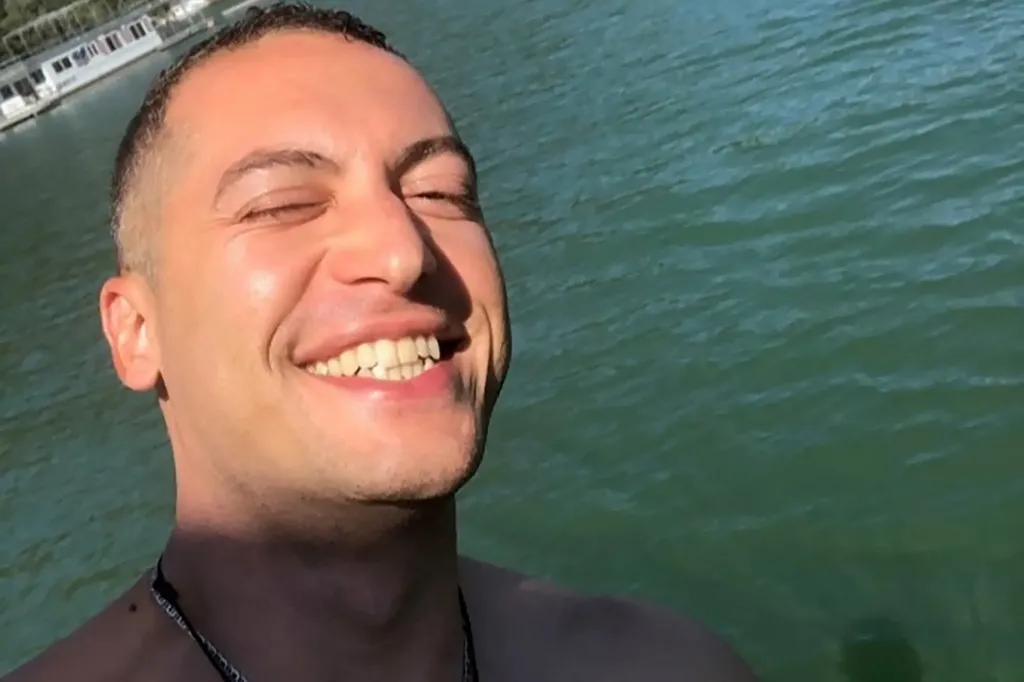 Nima Momeni
