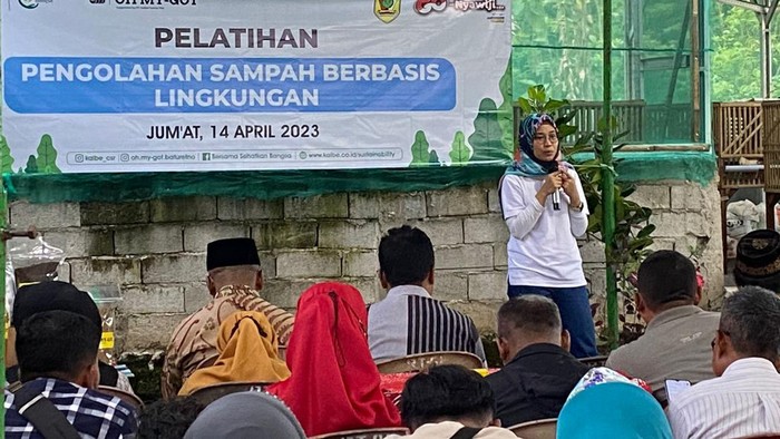 Olah Sampah Jadi Berkah, Pelatihan Bagi Pegiat Sampah Wonogiri Olah Sampah Jadi Berkah, Pelatihan Bagi Pegiat Sampah Wonogiri