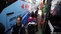 Terminal itu dipadati pemudik dengan tujuan kota-kota di Pulau Sumatera.