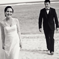 Namun, perbedaan tersebut tak menghalangi sejoli ini untuk bersatu sebagai suami-istri. Pulau Dewata menjadi pilihan mereka untuk mengikat janji suci pada 12 Desember 2011. (Foto: Instagram/@byfaithplaner)