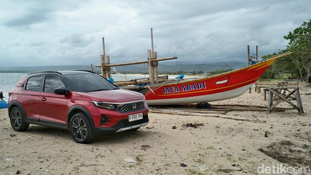 Jalur Pantai Selatan Jawa dikenal eksotis, penuh dengan tikungan, tanjakan hingga hutan budidaya. Honda WR-V membuktikannya.