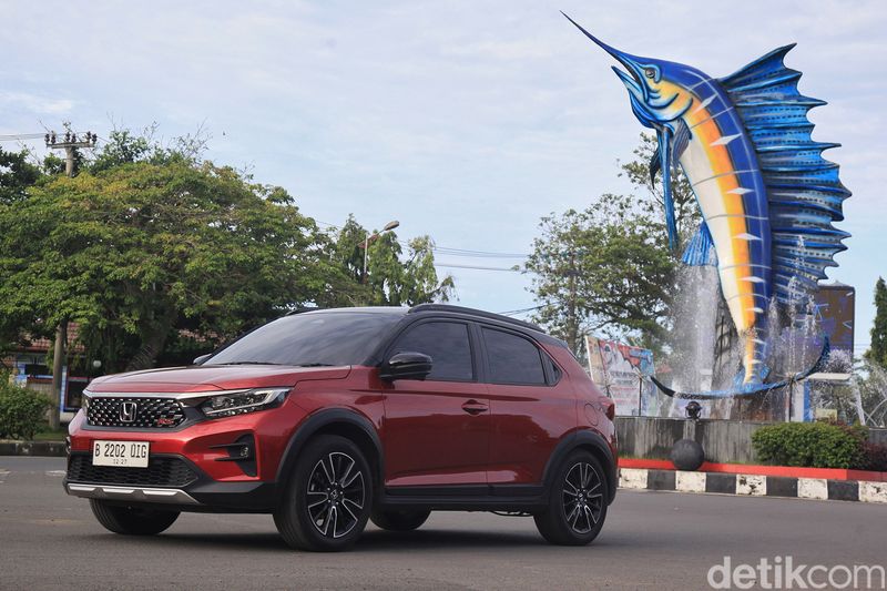 Jalur Pantai Selatan Jawa dikenal eksotis, penuh dengan tikungan, tanjakan hingga hutan budidaya. Honda WR-V membuktikannya.