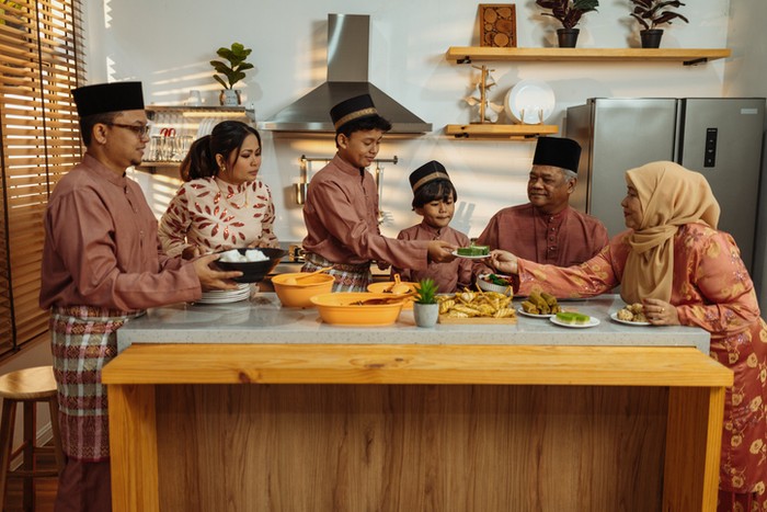 Ketupat Lebaran dengan Lauk Komplet Dirindukan Semua Orang