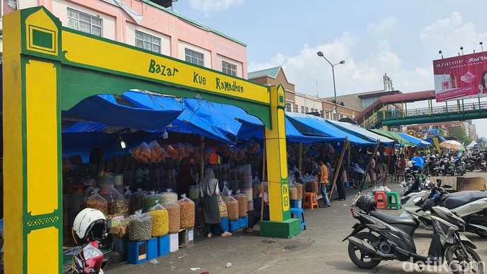 Situasi Bazar Kur Lebaran di depan STC Pekanbaru (Raja Siregar/detikSumut).