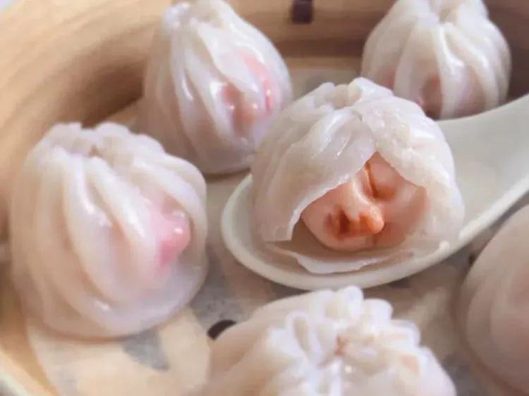 Wajah Bayi hingga Organ Tubuh Manusia Ini Ternyata Kue yang Bisa Dimakan!