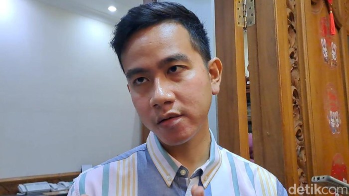Wali Kota Solo Gibran Rakabuming Raka di Balai Kota Solo, Jumat (14/4/2023).