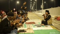 Para ahli waris ini menuntut pembayaran hak mereka terkait sengketa pembebasan lahan Tol Jatikarya.