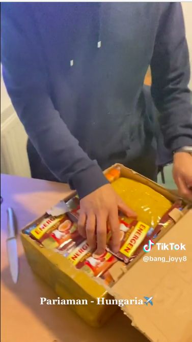 WNI dikirimi rendang