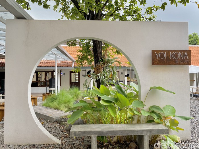Yoi Kona Yoi Kona, kafe bergaya minimalis Jepang yang estetik di Surabaya