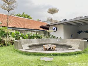 Yoi Kona: Nongkrong Cantik Nikmati Ramen dan Cheesecake di Kafe ala Jepang