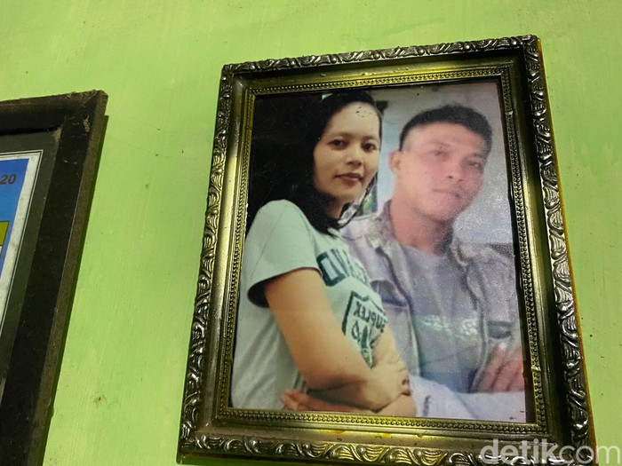 Anak Agus, korban laka maut Tol Boyolali saat dipangku sang nenek