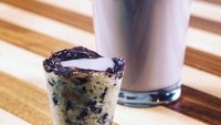 Tentunya mereka juga punya menu cookie shot seperti ini. Bisa pesan segelas susu dengan tambahan sirup apapun. Foto: onlyinyourstate.com